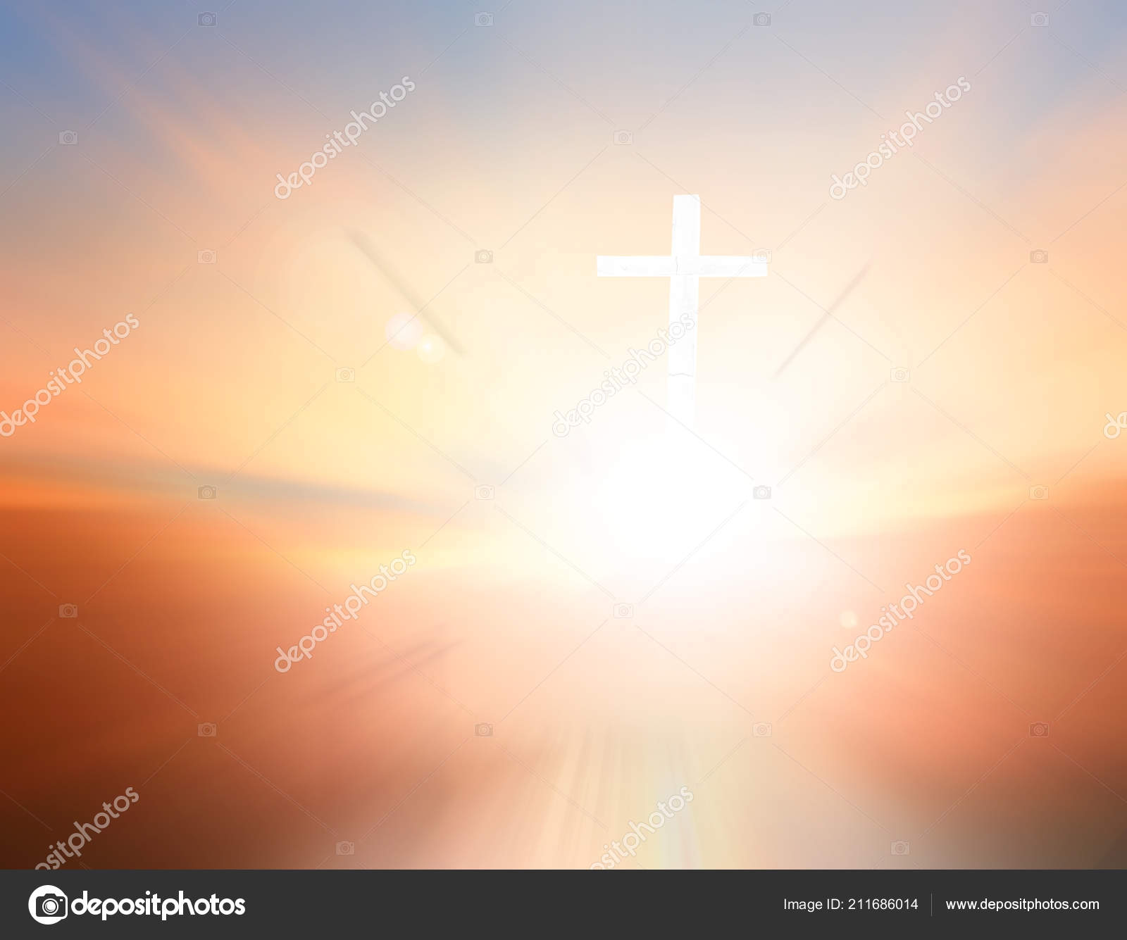 好星期五概念刺的模糊的冠和十字架在精神光背景——图库图片© paulshuang #211686014, image size:1600x1335