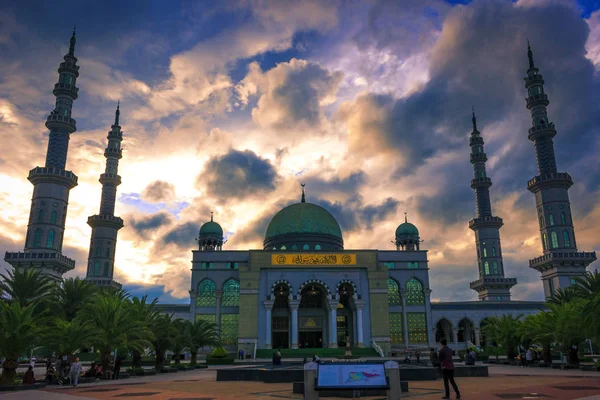Islamska Koncepcja Piękny Duży Meczet — Zdjęcie stockowe