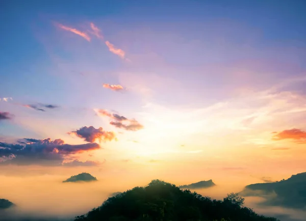 Colorido Atardecer Cima Montaña — Foto de Stock