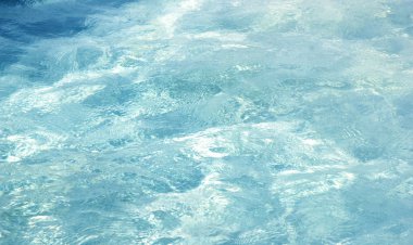 Su yüzey mavi arka plan temiz su birikintisi