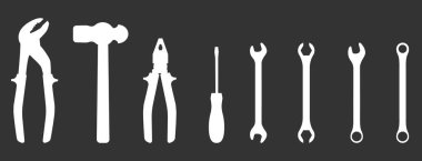 Araçların siluet simgeleri kümesi. Anahtar, tornavida, pliers, çekiç. Atölye, mekanik, onarım hizmeti logo şablonu. Temiz ve modern vektör illüstrasyonu.