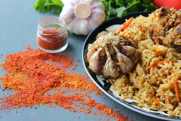 Concetto Cucina Orientale Pilaf Agnello Uzbeko Fatto Casa Viene Servito — Foto Stock