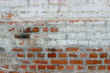 Beyaz tuğla duvar, grunge doku arka plan. Eski tuğla duvarın dokusu boya ile beyaza boyanmıştır. Kopyalama alanı.