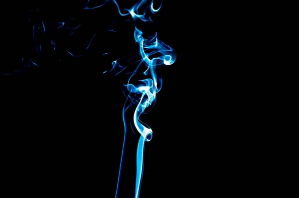 Rook Een Zwarte Achtergrond Abstractie — Stockfoto