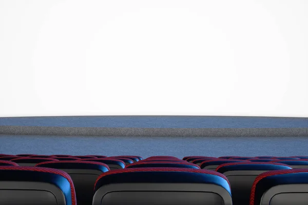 Concepto de cine con luz azul. Sillas rojas en la sala de cine con pantalla en blanco. Ilustración 3D — Foto de Stock