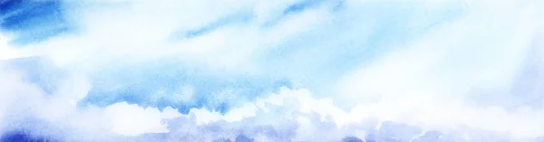 Kümülüs beyaz bulutlu mavi gökyüzü. Bulanıklık efektli soyut suluboya arka plan. Doku kağıdı üzerinde elle çizilmiş çizim. Uzun banner biçimi — Stok fotoğraf