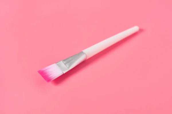 Egy Kozmetikai Kefe Rózsaszín Háttérrel Szépség Bőrápolás Fogalma — Stock Fotó