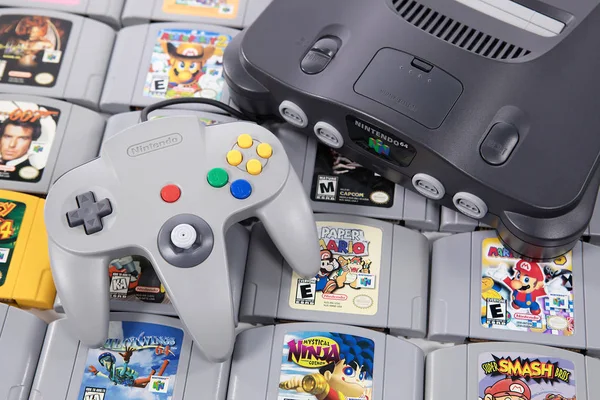 Jogos clássicos de vídeo retrô no Nintendo N64 — Fotografia de Stock