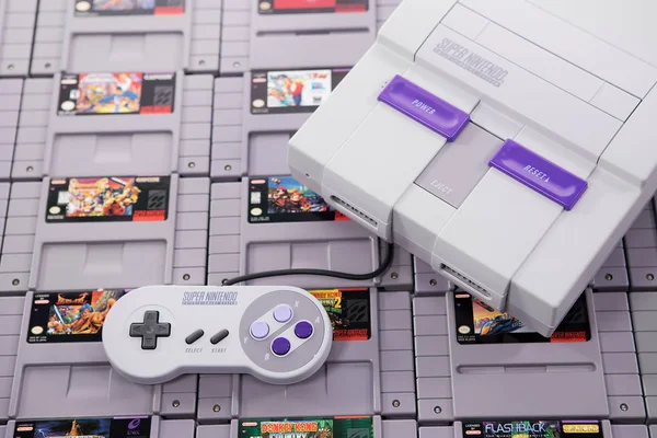 Videogiochi retrò classici sugli SNES — Foto Stock