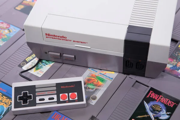 Classic Retro Video Gaming on the NES — Stock Photo, Image