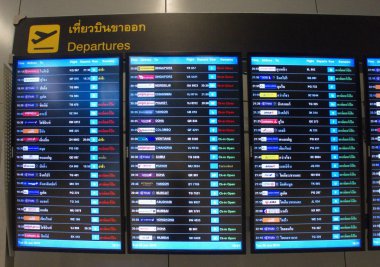 Bangkok, Tayland, Haziran 2018: kalkış uçuş programı Suvarnabhumi Havaalanı