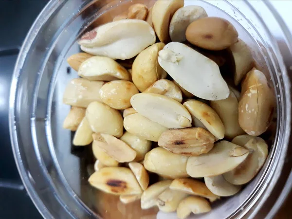 shelled roasted peanut without skin