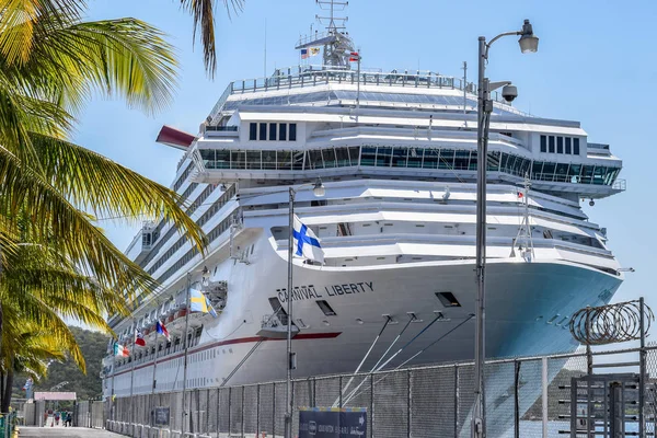 Saint Thomas Amerikaanse Maagdeneilanden April 2014 Carnival Liberty Cruise Schip — Stockfoto