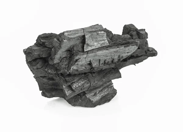 kömür beyaz arkaplanda izole edildi