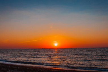 ısmarlayarak yaz gündoğumu, deniz kıyısı 