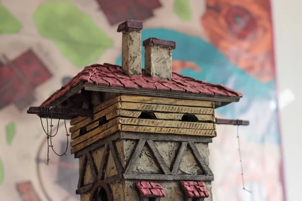 手工芸品中世の塔 タイル屋根とパイプ — ストック写真