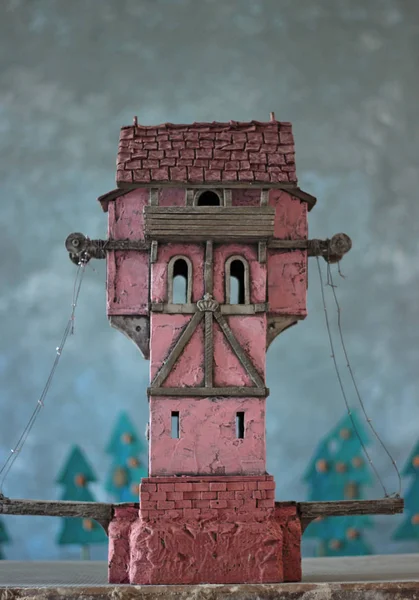 Średniowieczna Wieża Rękodzielnicza Zwodzony — Zdjęcie stockowe