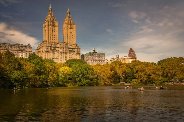 New York City Usa Skyline Van Het Centrale Park Lake — Stockfoto