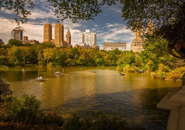 New York City Usa Skyline Van Het Centrale Park Lake — Stockfoto