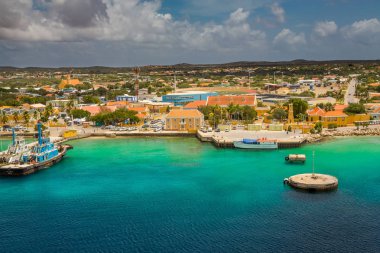 Bonaire, dalgıçlar cennet hoş geldiniz. Bonaire adlı gelen, yakalama sermaye Bonaire adlı gemi, onun paradisiac plajları ve su ile Karayip Hollanda Bu güzel adada Kralendijk.
