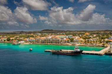 Bonaire, dalgıçlar cennet hoş geldiniz. Bonaire adlı gelen, yakalama sermaye Bonaire adlı gemi, onun paradisiac plajları ve su ile Karayip Hollanda Bu güzel adada Kralendijk.