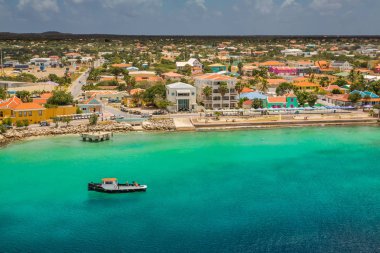 Bonaire, dalgıçlar cennet hoş geldiniz. Bonaire adlı gelen, yakalama sermaye Bonaire adlı gemi, onun paradisiac plajları ve su ile Karayip Hollanda Bu güzel adada Kralendijk.