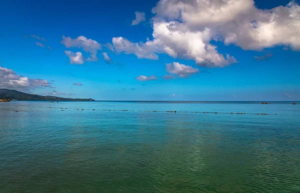 Солнечные Стулья Пальм Море Спокойного Моря Заливе Монтего Ямайка Красивое — стоковое фото