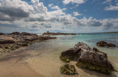 Fotoğraf güzel plaj, Chen Rio Cozumel, Meksika için. Adanın daha sessiz tarafında yer mükemmel bir seçimdir sahilde bir gün için su ve güzel manzara ile sıcak.