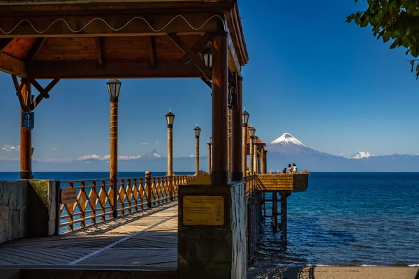 Volcano Osorno from the Pier in Frutillar — Stock Photo, Image