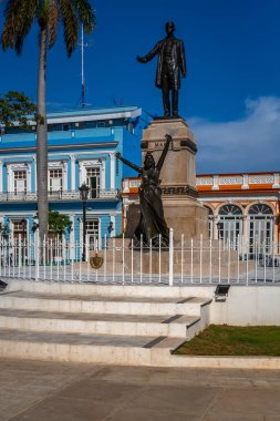 Matanzas, Küba 'nın ana meydanında güzel ve rengarenk binalarıyla teşhir edildi..