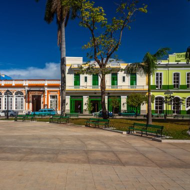 Matanzas, Küba 'nın ana meydanında güzel ve rengarenk binalarıyla teşhir edildi..