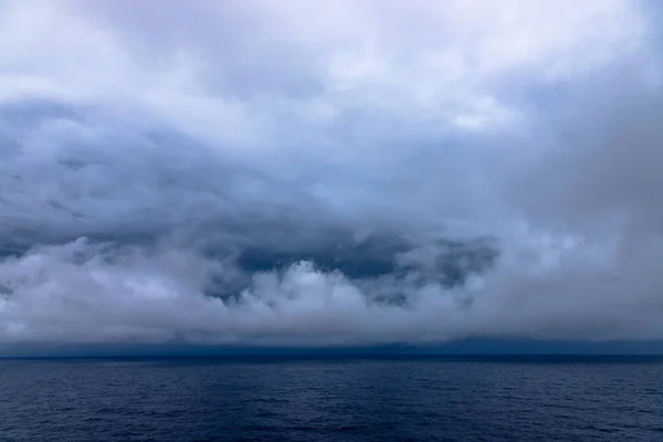 Céu Sobre Mar Das Caraíbas Céu Dramático Azul Natureza Fundo — Fotografia de Stock