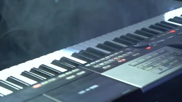 Synthesizer Achtergrond Van Het Knipperend Licht Met Rook — Stockvideo