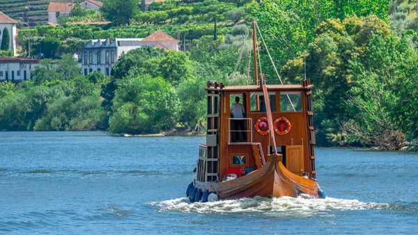 Rabelo tekne Douro Nehri üzerinde