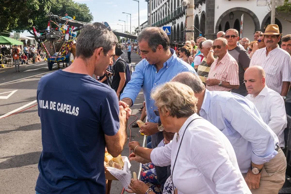 Ponta Delgada, Belediye Başkanı ilahi kutsal ruh kutlama tebrik parish Konseyi Başkanı Azores, Portekiz - 07/07/2018-