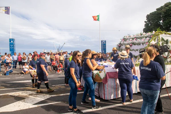 Ponta Delgada, Azores, Portekiz - 07/07/2018 - Vila das Capelas grup ilahi kutsal ruh kutlama