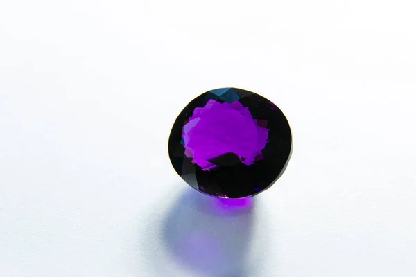 Macro Close Cut Amethyst Purple Gem — Stock Photo, Image