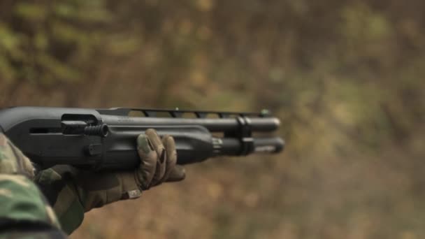 2K Super slow motion. Sports shooting. The weapon. Shot from a sports rifle. — Stock Video