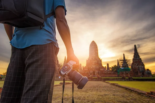 Φωτογράφος Ξένων Τουριστών Στο Ιστορικό Πάρκο Ayutthaya Φως Πρωί Στην — Φωτογραφία Αρχείου