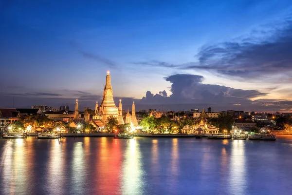 Templo Wat Arun Río Chao Phraya Monumento Bangkok Tailandia — Foto de Stock
