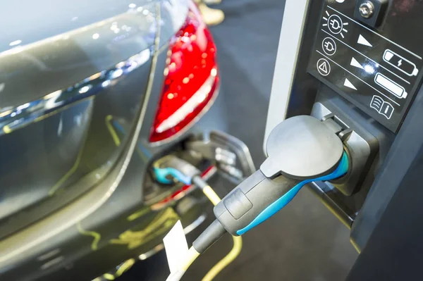Samochodów Elektrycznych Elektrowni Innowacji Koncepcja Energii Alternatywne — Zdjęcie stockowe