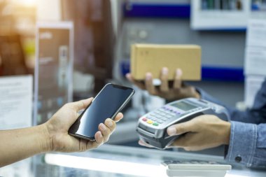 Akıllı telefon, Internet bankacılığı ve teknoloji kavramı ile ödeme