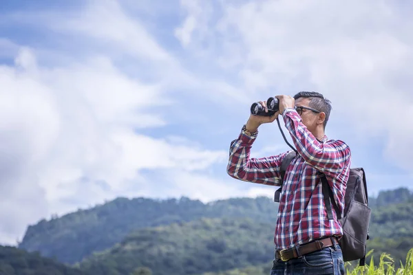 Turistické Hodinky Dalekohled Dalekohled Asijských Lesů Cestování Turné Cesta Koncept — Stock fotografie