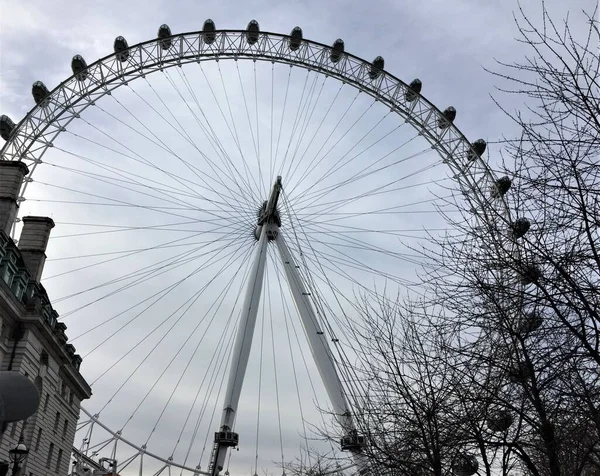 Utsikt Til Det Berømte Pariserhjulet London Eye Overskyet Dag – stockfoto