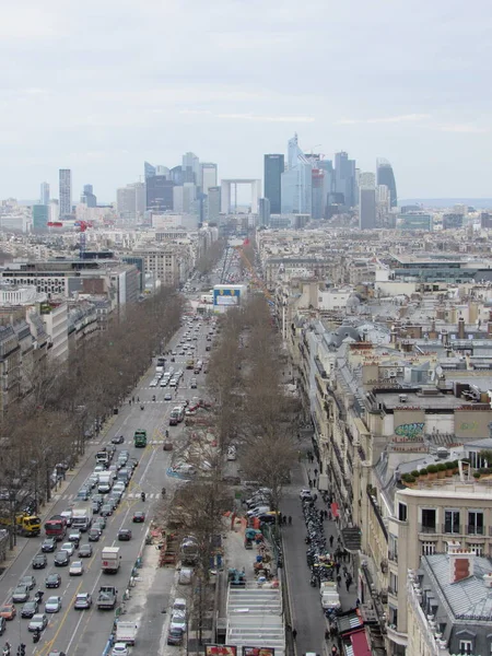 从凯旋门顶上看法国巴黎的风景 — 图库照片
