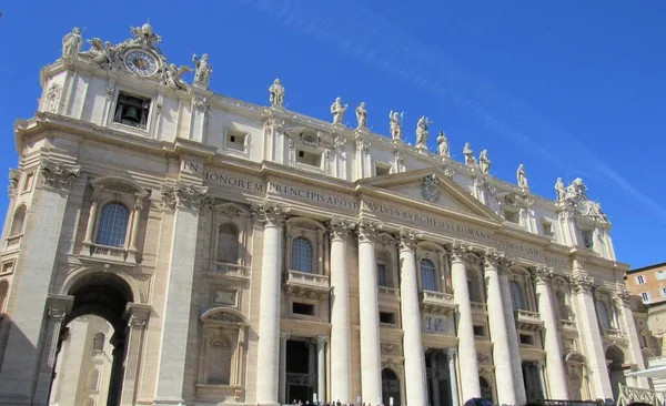 Peterskyrkan Sett Utifrån Piazza San Pietro Som Ligger Vatikanstaten Solig — Stockfoto