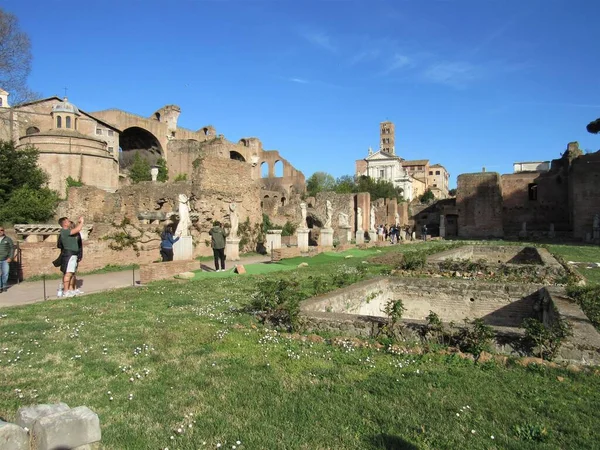 Casa Das Virgens Vestais Localizada Fórum Romano Roma Itália Dia — Fotografia de Stock