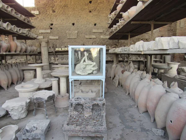 Forum Granary Building Artifacts Ruins Pompeii Italy Stored — Stock Photo, Image