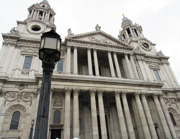 Uitzicht Saint Paul Cathedral Londen Engeland Een Bewolkte Dag — Stockfoto