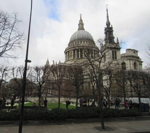 Вид Собор Святого Павла Купол Хрестом Лондоні Англія Похмурий День — стокове фото